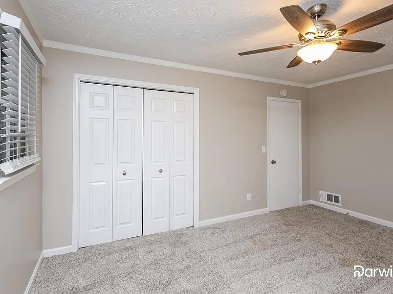 3901 Hanover Ct — Photo 9