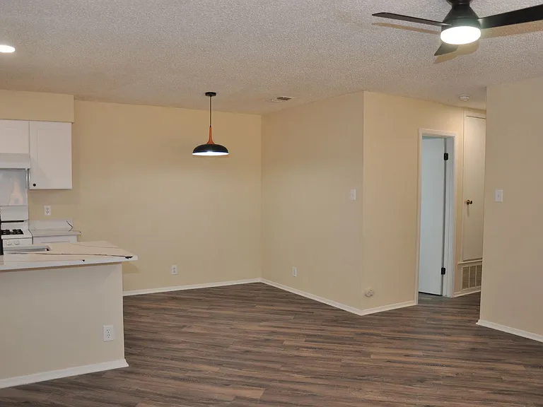 804 Osage Dr #A — Photo 9
