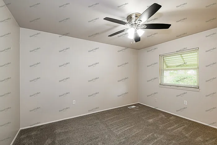 1590 Bay Meadows Dr — Photo 7