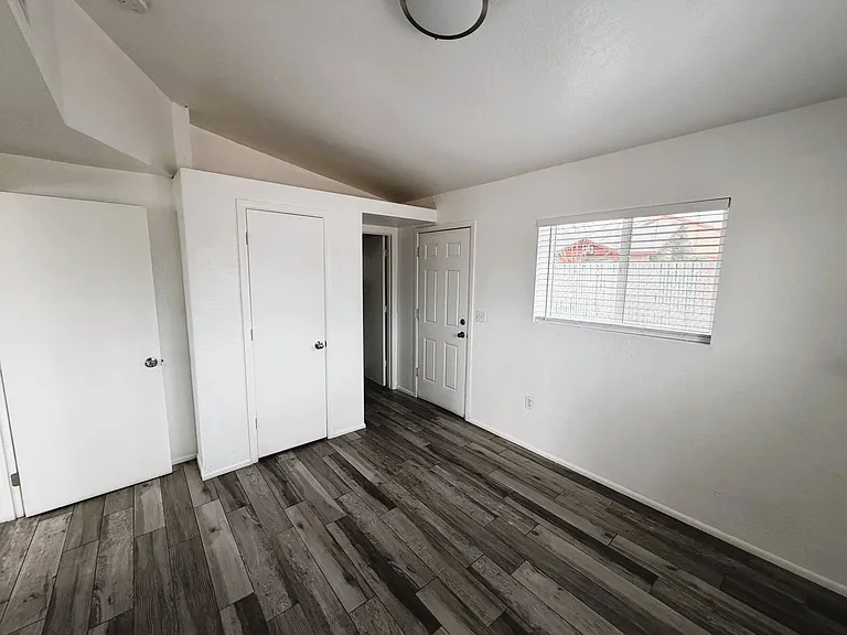 290 N Hamilton St #4 — Photo 6