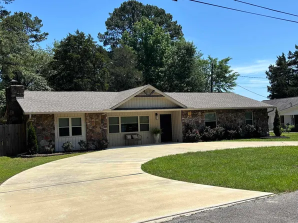 419 N 15th St, Heber Springs, AR 72543