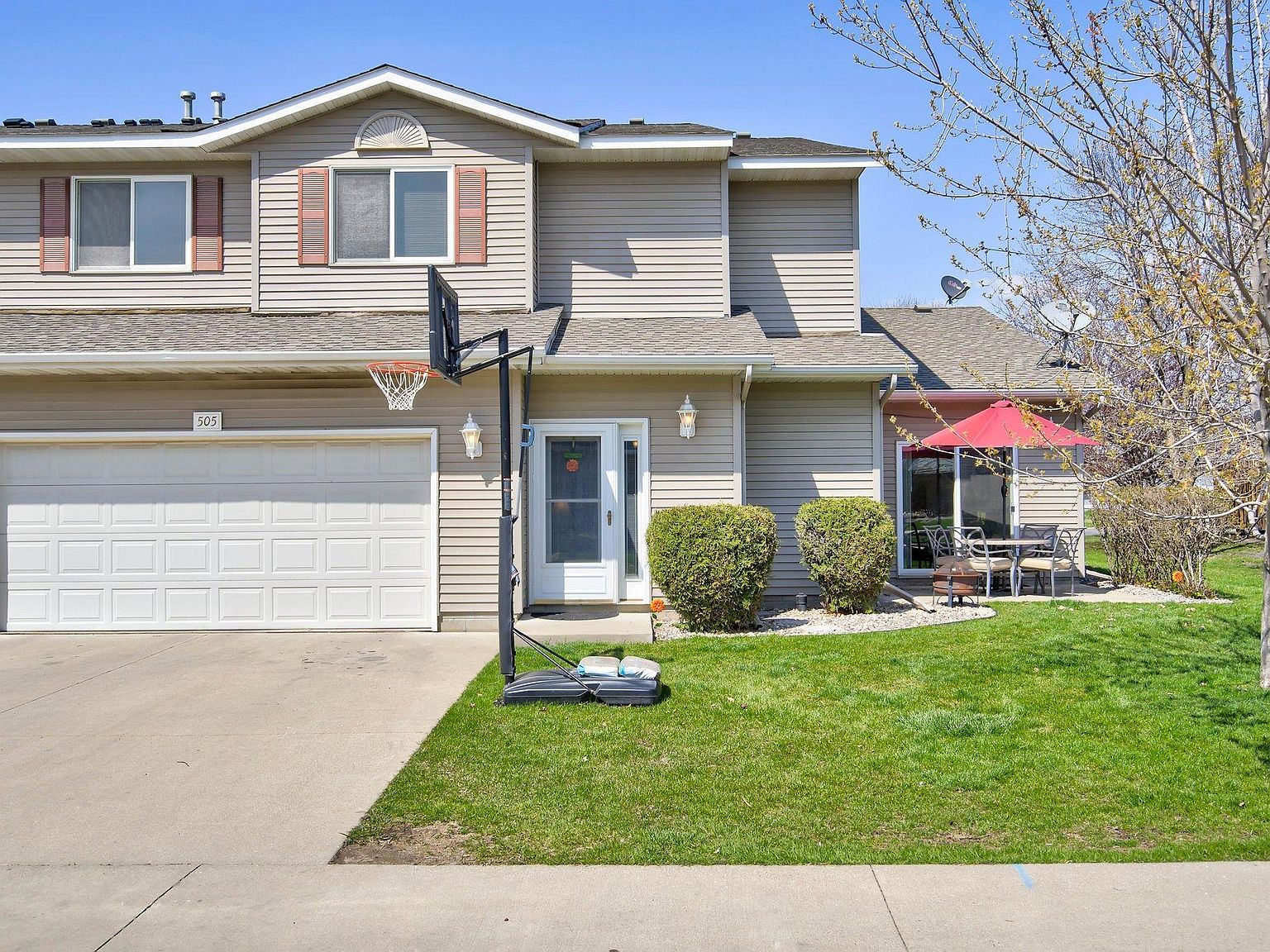505 Welco Ln W, Montgomery, MN 56069 Zillow