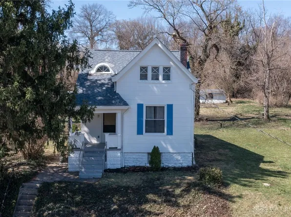 3877 Vine St, Cincinnati, OH 45217