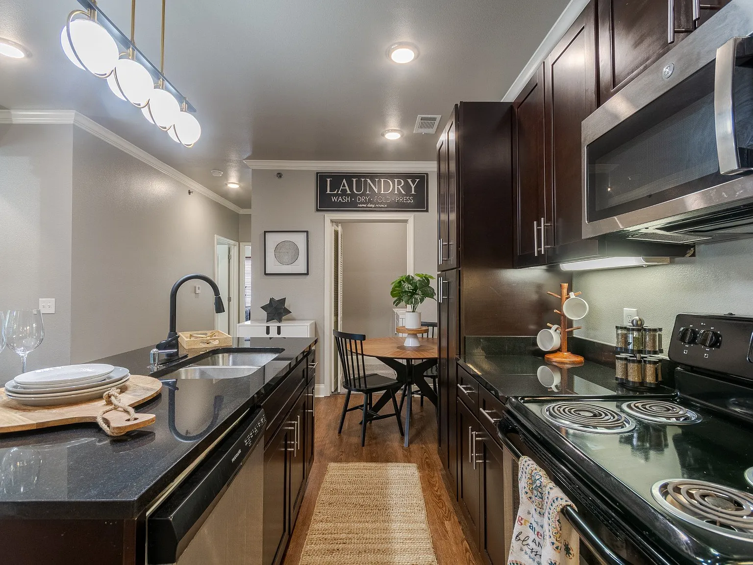 Arlo Luxury Apartment Homes — Photo 2