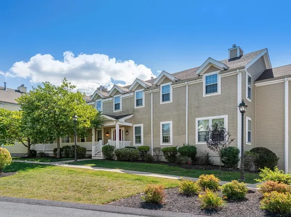82 Virginia Rd Unit 105, Lincoln, MA 01773
