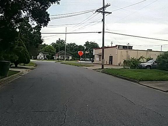 5th image of 2995 Orange St