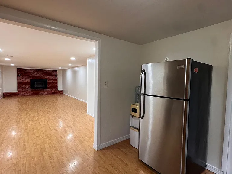 124 Gravesmith Dr — Photo 5
