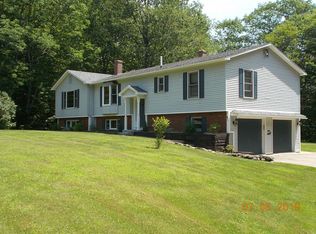 95 Hunkins Pond Rd, Sanbornton, NH 03269