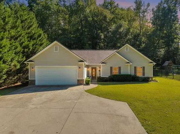 52 Blakes Ln, Talking Rock, GA 30175
