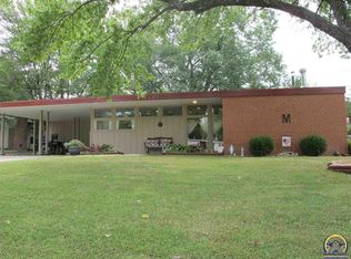 5427 SW 18th St, Topeka, KS 66604