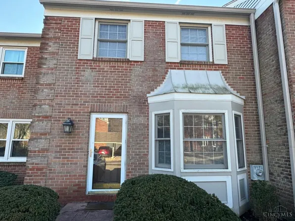 9156 Dominion Cir, Cincinnati, OH 45249