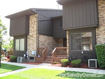 1st image of 37454 Clubhouse Dr