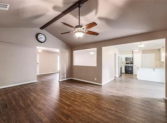 4th image of 11502 Heathrow Dr