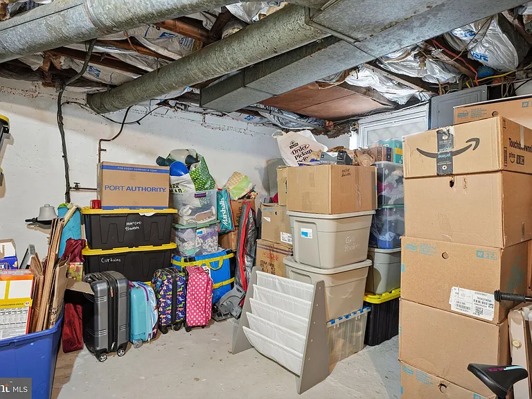 214 Washington St — Photo 34