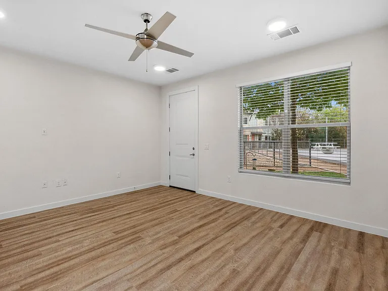 7805 Cooper Ln #606 — Photo 14