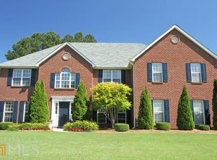 550 Orchard Place Cir, Lilburn, GA 30047