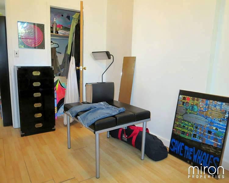 2nd image of 899 Greene Ave APT 2