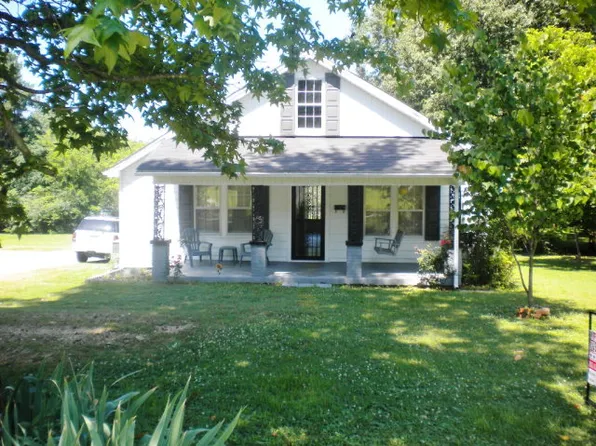 169 Washington Ave, Camden, TN 38320