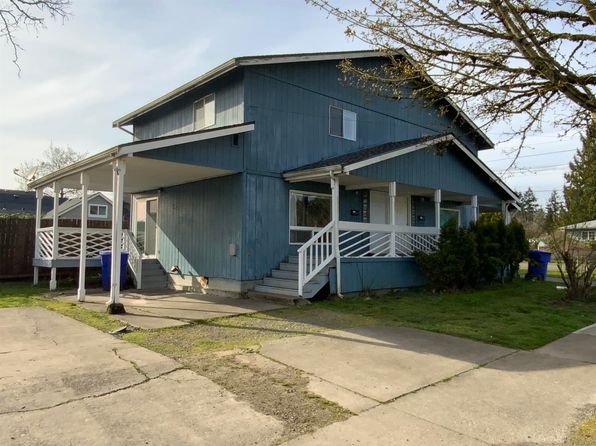 905 N 10th Ave