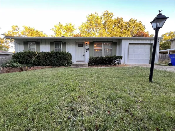 6317 N Kansas Ave, Gladstone, MO 64119