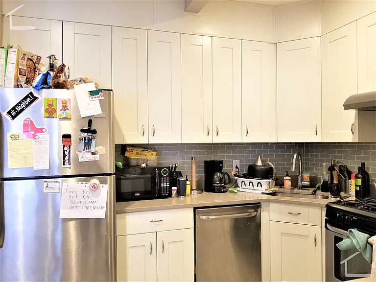77 Linden St #1 — Photo 11