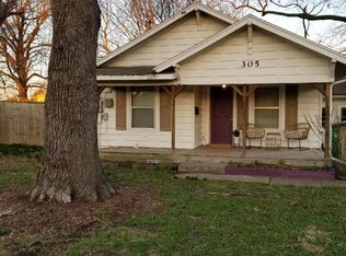 305 S Thompson St, Springdale, AR 72764