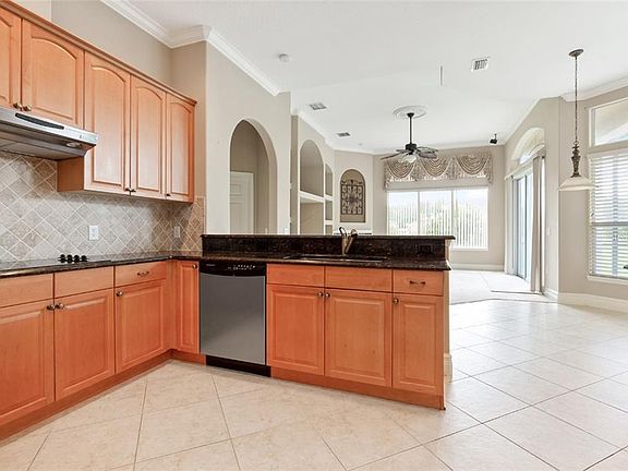 5th image of 223 Chadwick Dr