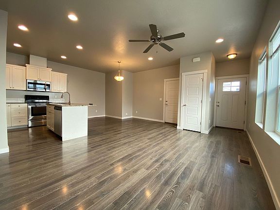 3rd image of 2211 Ison Ct #101