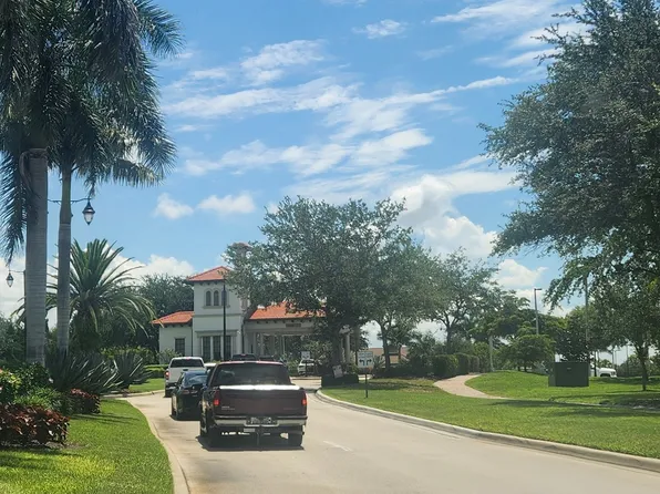 14454 Cantabria Dr, Fort Myers, FL 33905