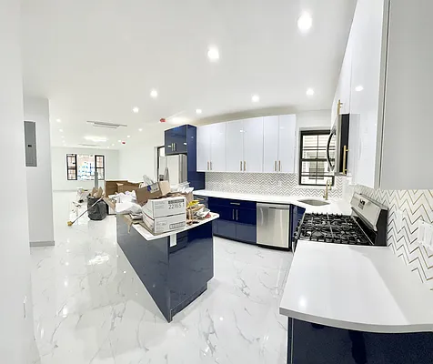 Rented by EastMount Realty LLC | media 2