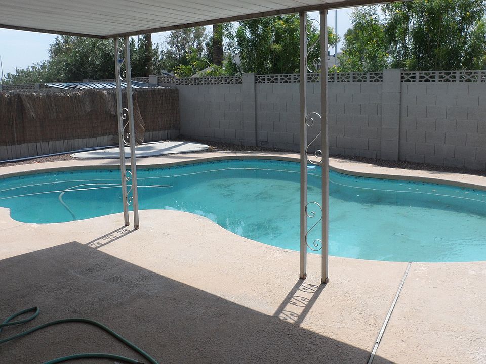 2nd image of 421 E Pegasus Dr