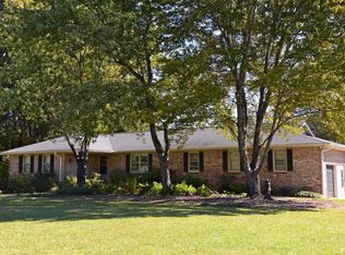 129 Shearbrook Dr, Greenwood, SC 29646