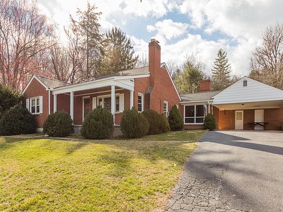3rd image of 32 Sweet Magnolia Ln