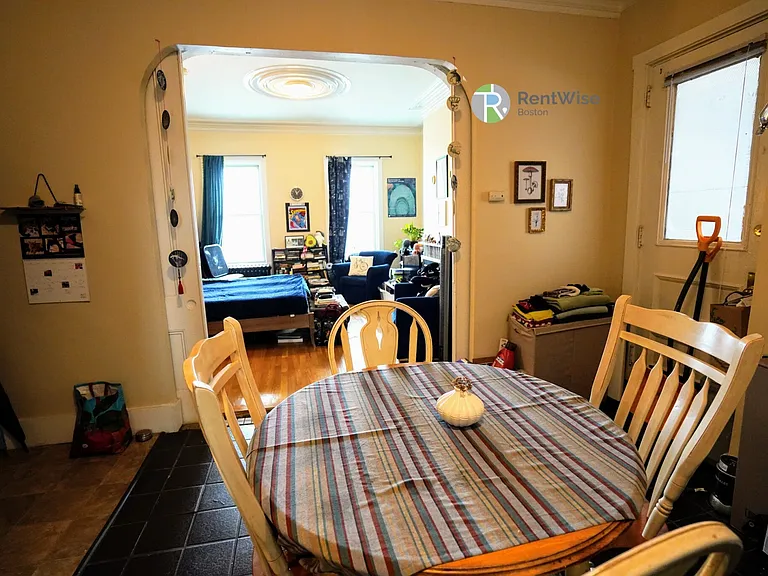 381 Dorchester St #1A — Photo 8