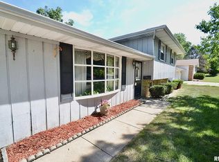 3005 W Westport Rd, Peoria, IL 61615
