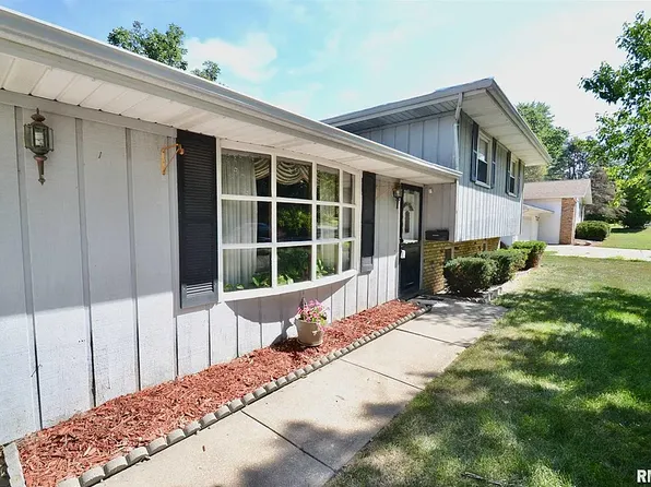 3005 W Westport Rd, Peoria, IL 61615