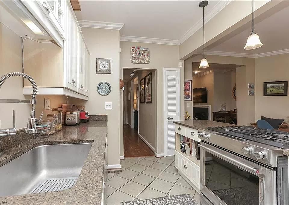 1st image of 428 Westover Ave