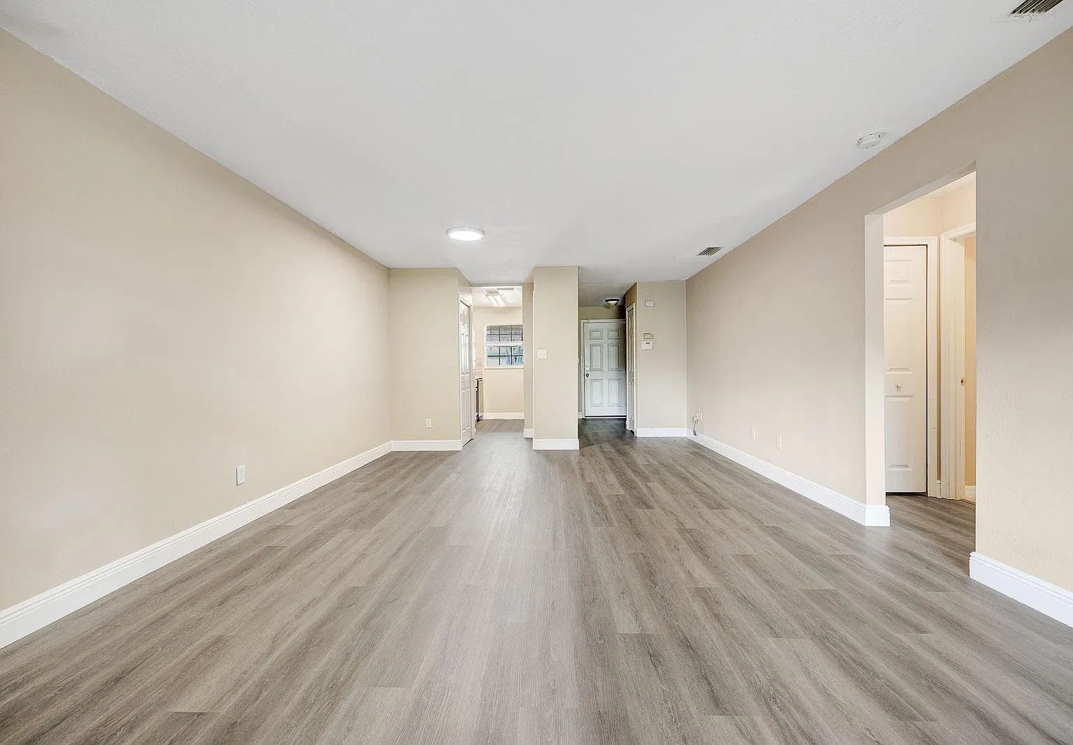 1 bed, 747 sqft, $1,550 — Photo 1