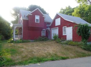 90 Maple St, Attleboro, MA 02703