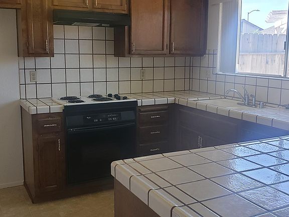 4th image of 859 Buckingham Dr