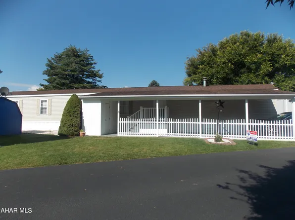 1116 Cottonwood Dr, Altoona, PA 16601