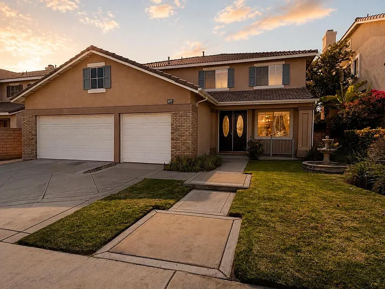 7350 Legacy Pl — Photo 2