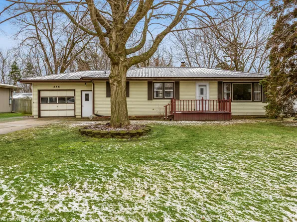 656 Marvin Ave, Saint Joseph, MI 49085