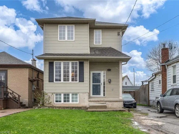 578 1/2 Barnaby St, Hamilton, ON L8H 6T9