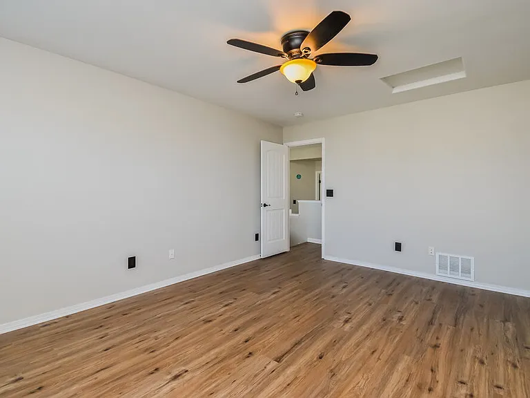 4617 Bali Ct — Photo 12