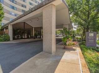 1200 N Nash St APT 202, Arlington, VA 22209