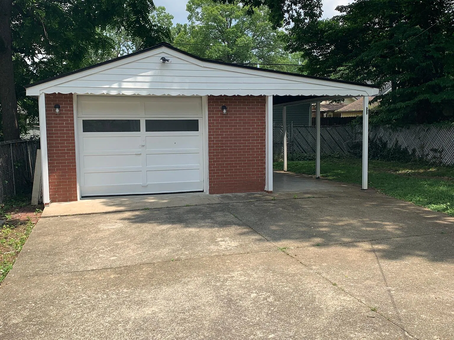2 bed, 730 sqft, $1,575 — Photo 4