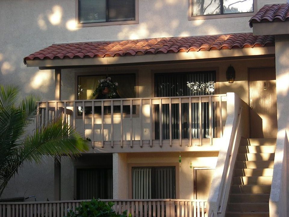 2 stories, bdrm upstairs