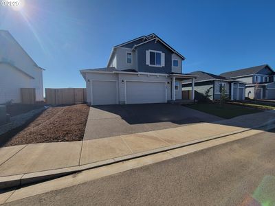 753 Farmington Dr, Junction City, OR, 97448