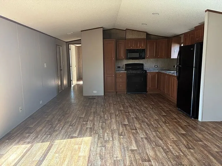 764 Wilson Dr — Photo 8